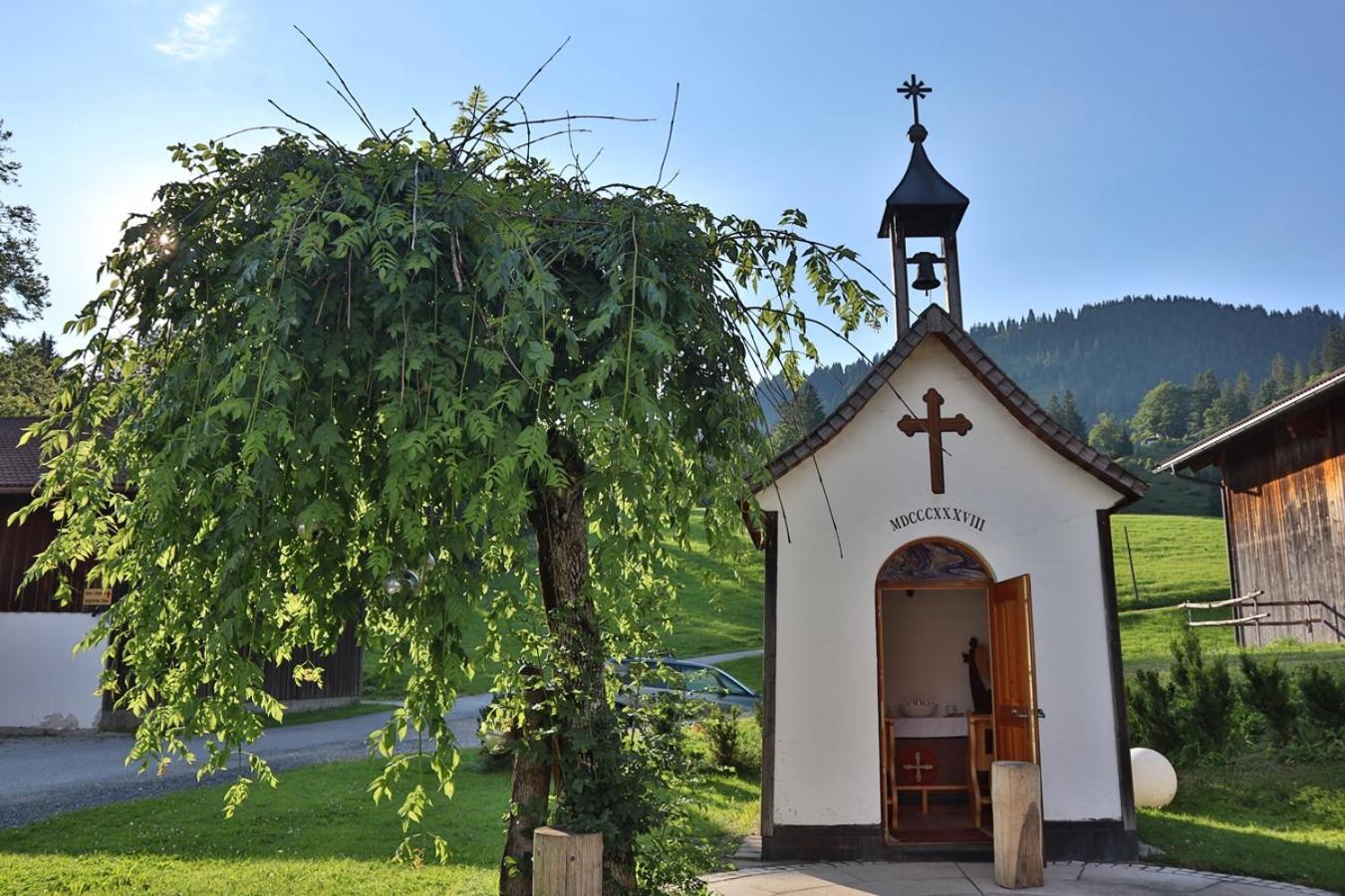 Ruhehotel & Naturresort Rehbach - Adults Only Schattwald Esterno foto