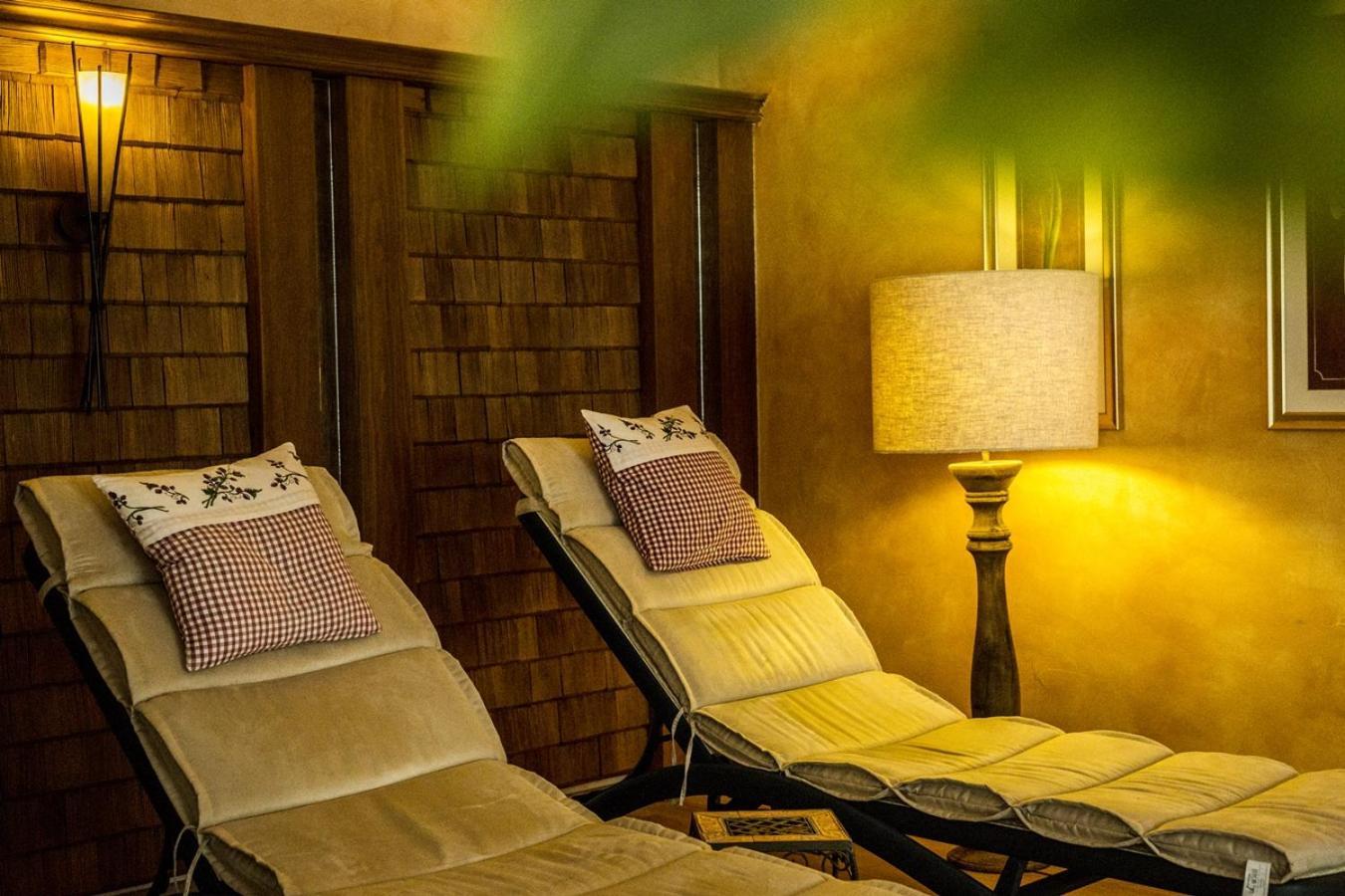 Ruhehotel & Naturresort Rehbach - Adults Only Schattwald Esterno foto